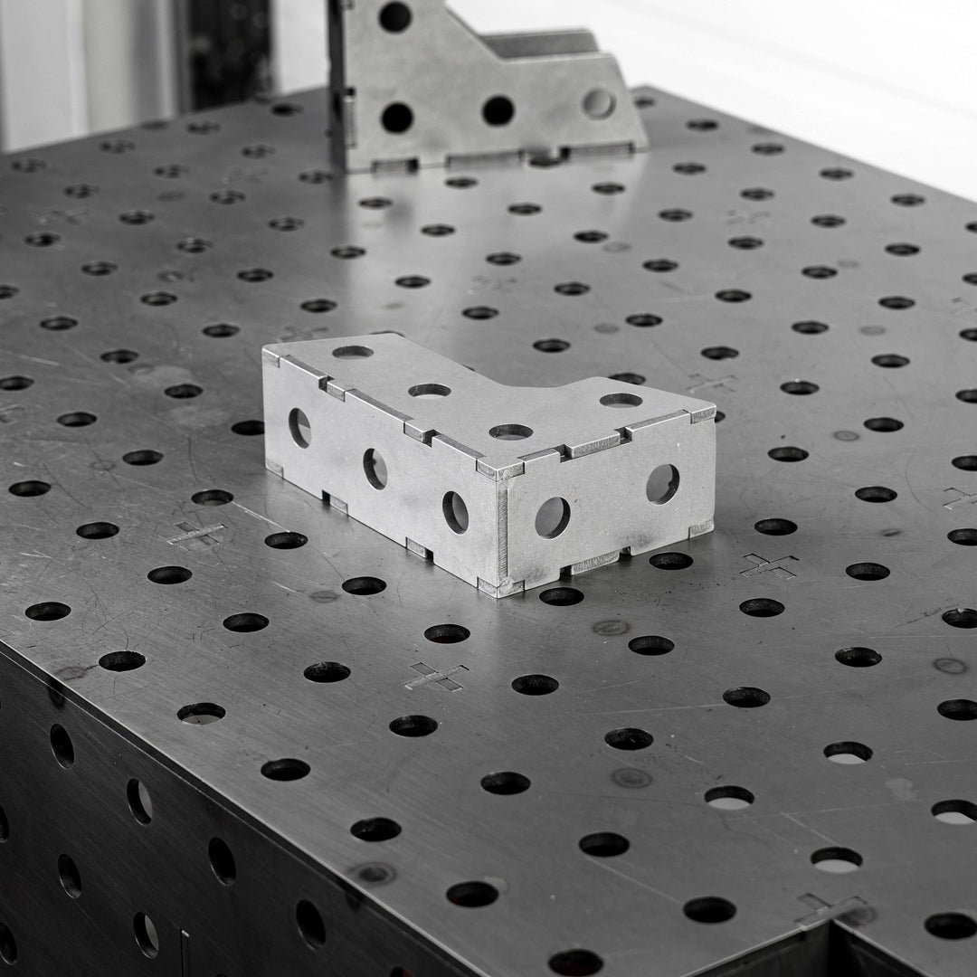 TMR Customs 90° Fabrication Square - 6" x 4" x 2"