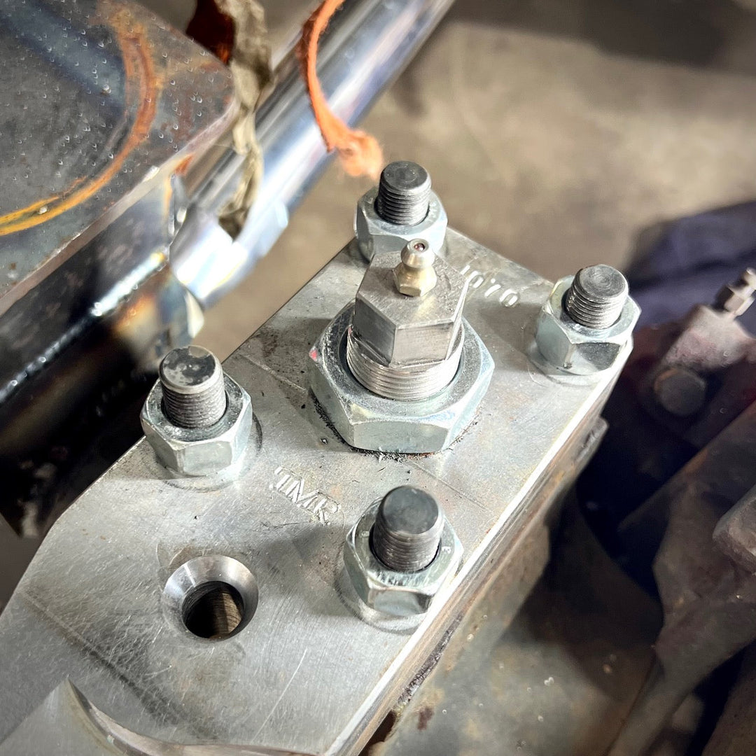 TMR Customs Dana 60 Double Shear High Steer Arm - KING PIN
