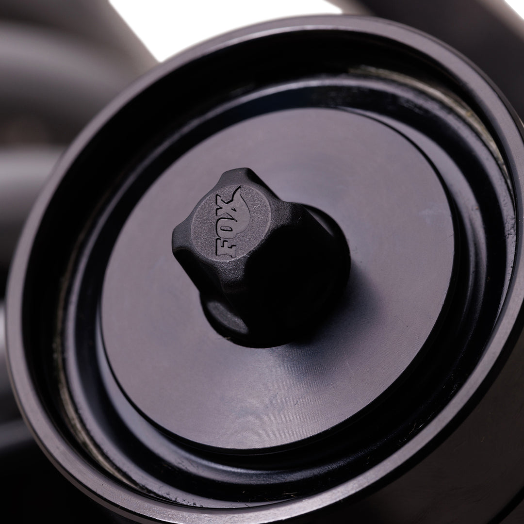 FOX 2.5 Performance Elite Series Front Shock 2025+ Toyota 4Runner DSC 883-06-248 | image 3