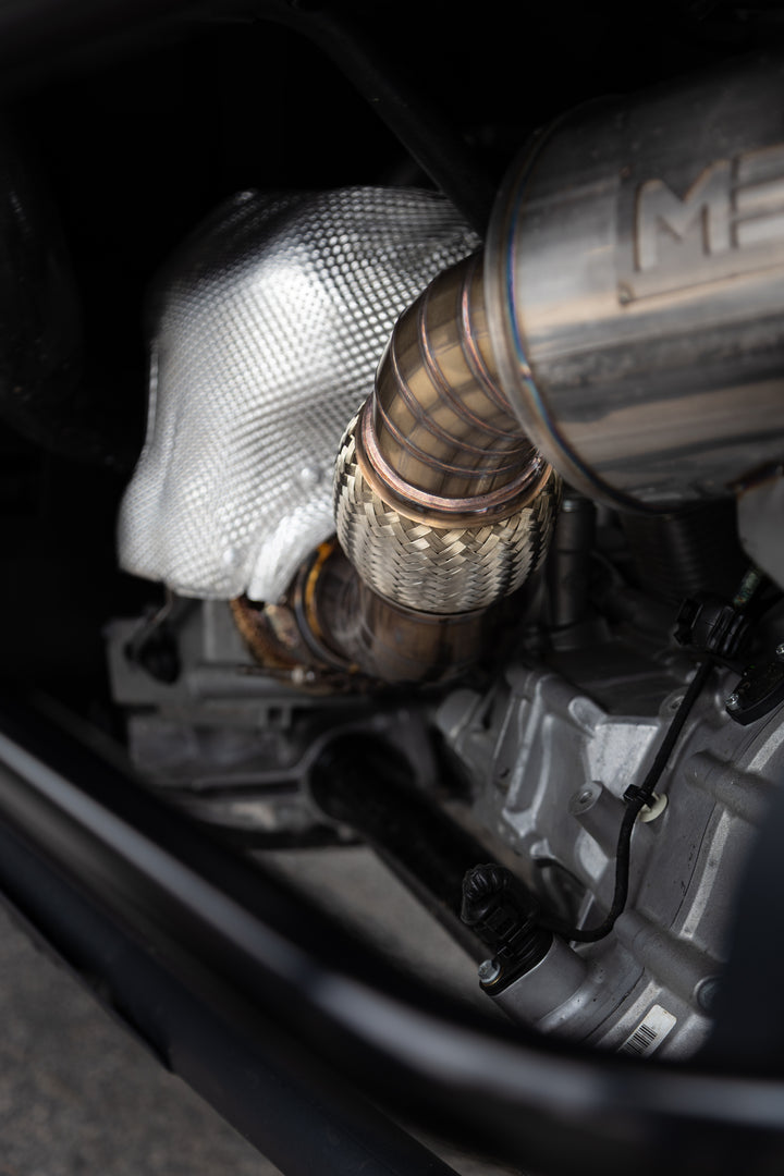 MBRP 24-Up Can-Am Maverick R, Performance Series Single Slip-on System with Catalytic Converter AT-9223PT