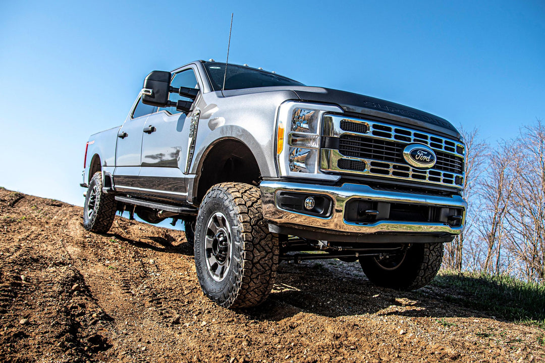 5 Inch Lift Kit w/ Radius Arm Ford F250/F350 Super Duty 23-24 4WD Gas Leaf Springs Fox 2.5 Performance BDS2212FPE