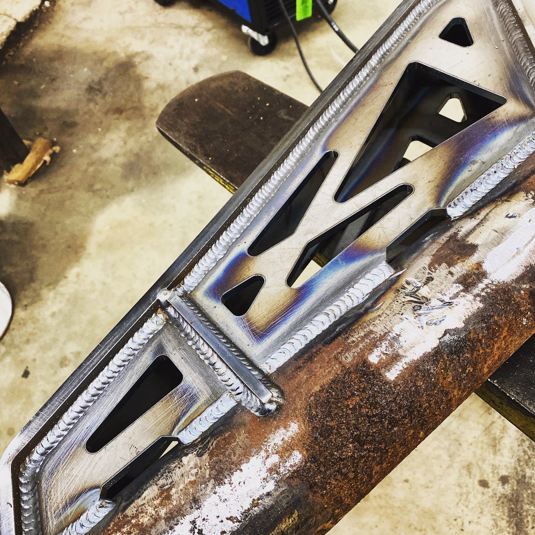 TMR Customs 14 Bolt Full Width Truss