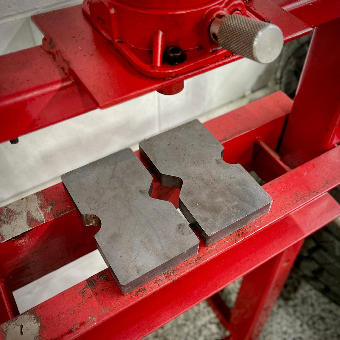 TMR Customs Shop Press Plates - 7" x 4" 2509