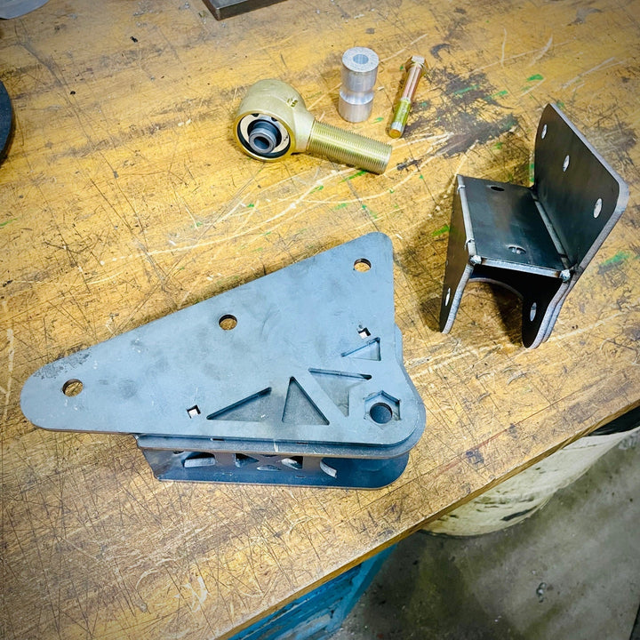 TMR Customs Universal DIY Traction Bar Brackets - Frame Mount