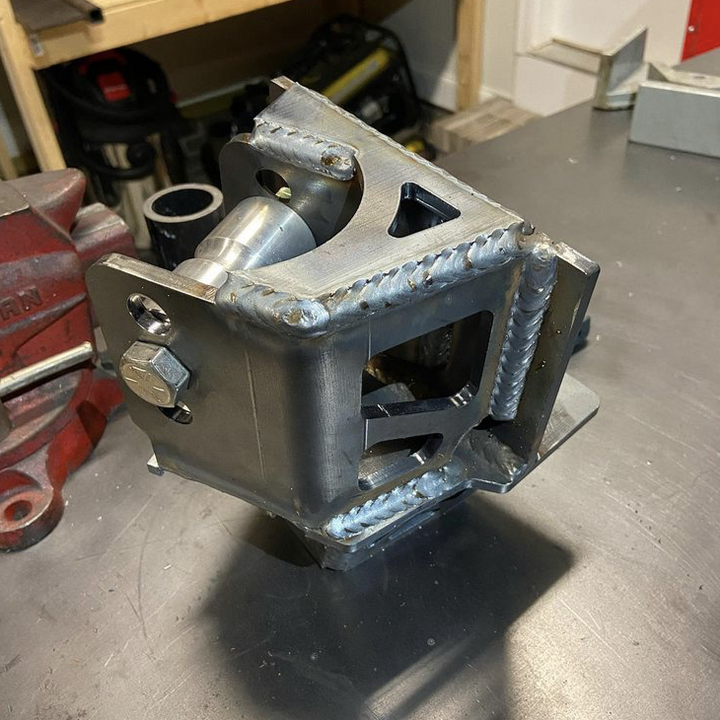 TMR Customs Frame Mounted 4 Link Brackets