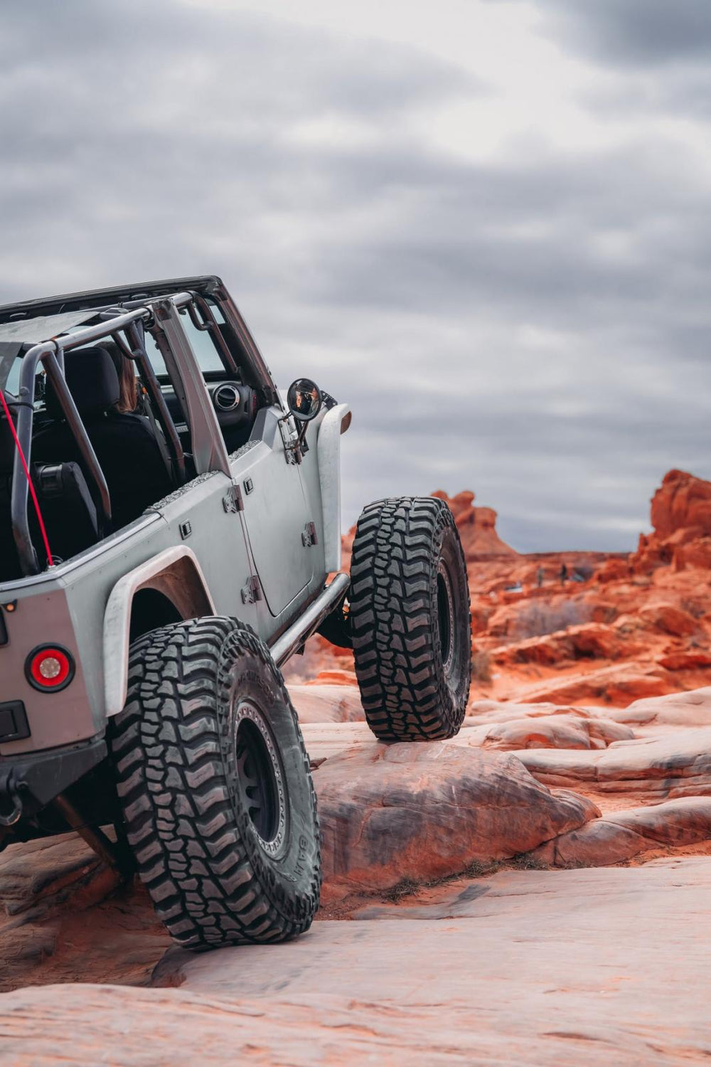 Motobilt Aluminum Rear Highline Fenders for Jeep JK/JKU MB1226-A | image 2