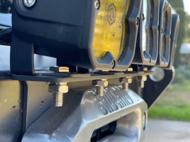 Motobilt Aluminum Universal Fairlead Light Mount MB2154-A | image 3