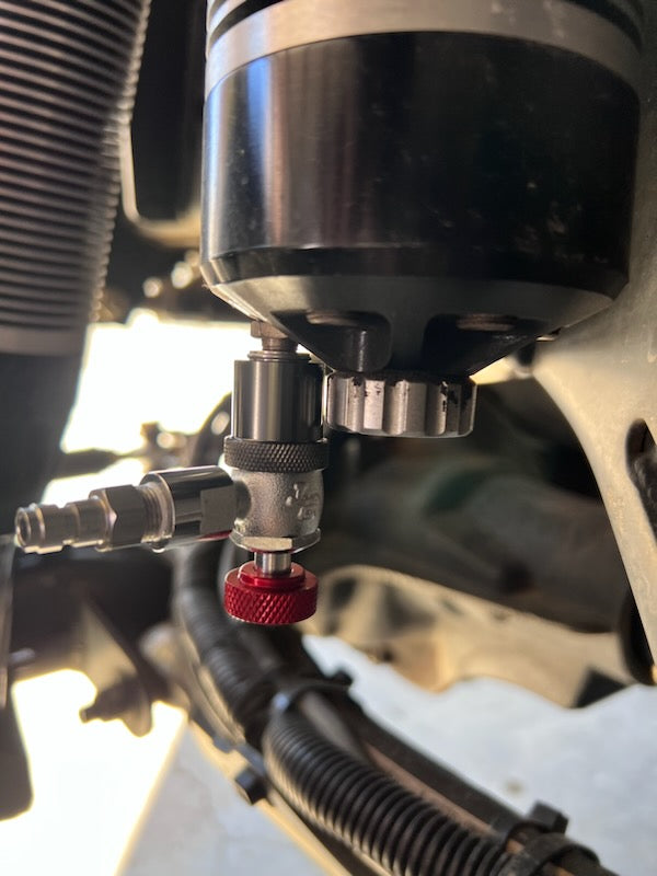 PT Shock Chuck™ Xtra Long - No Air Loss (NAL) Tire and Shock chuck - 1000 psi WP - Skinny Pedal Racing
