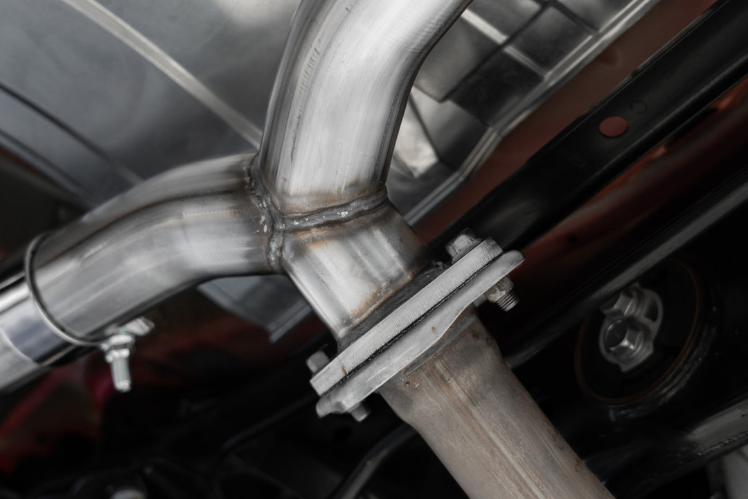 MBRP 22-Up Subaru BRZ /Toyota GR86 2.4L T304 Stainless Steel 2.5" Axle-Back Dual Split Rear with Carbon S48053CF