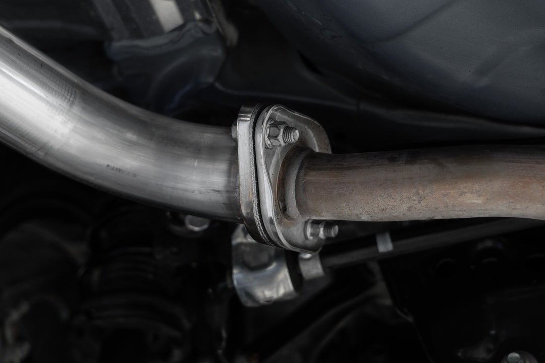 MBRP 22-Up Subaru WRX 2.4L T304 Stainless Steel 2.5" Axle-back Dual Split Rear Quad CF Tips S48103CF