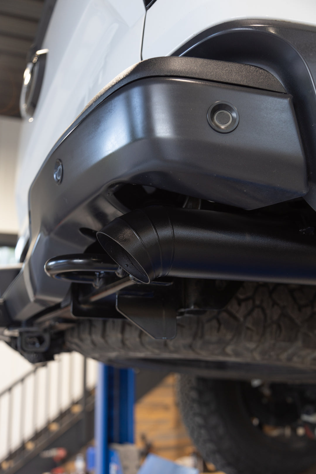 MBRP 24-Up Ford Ranger Raptor 3.0L EcoBoost, Armor BLK 3" Axle-Back Dual Rear Turn-Down S5270BLK