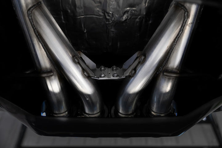 MBRP 14-19 Chevrolette Corvette C7 6.2L Armor Pro 3" Axle Back, Muffler Bypass, Quad Outlet with Carbon S70083CF