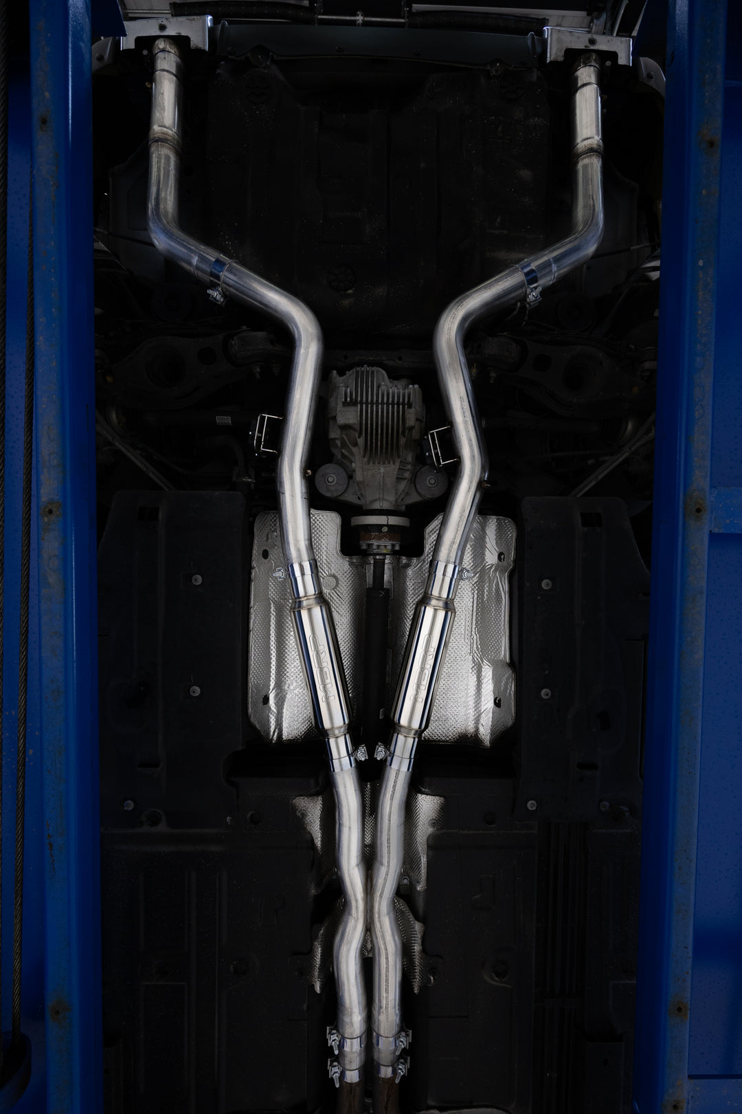MBRP 15-23 Dodge Challenger 5.7L, 6.2L and 6.4L Hemi, Armor Lite 3" Cat-Back Dual Split Rear Exit, Street S7103AL