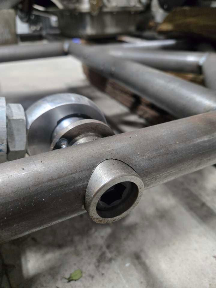 BJE link mount tube adapters